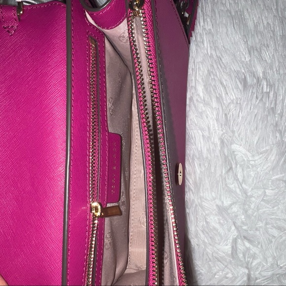 Torch Burch crossbody - Picture 5 of 5